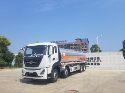 國六東風天龍前四后八油罐車